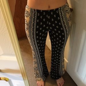Super soft paisley-pattern bell bottom flare pants